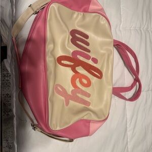 Jadelynn Brooke Pink and Cream 'Wifey' Travel Bag